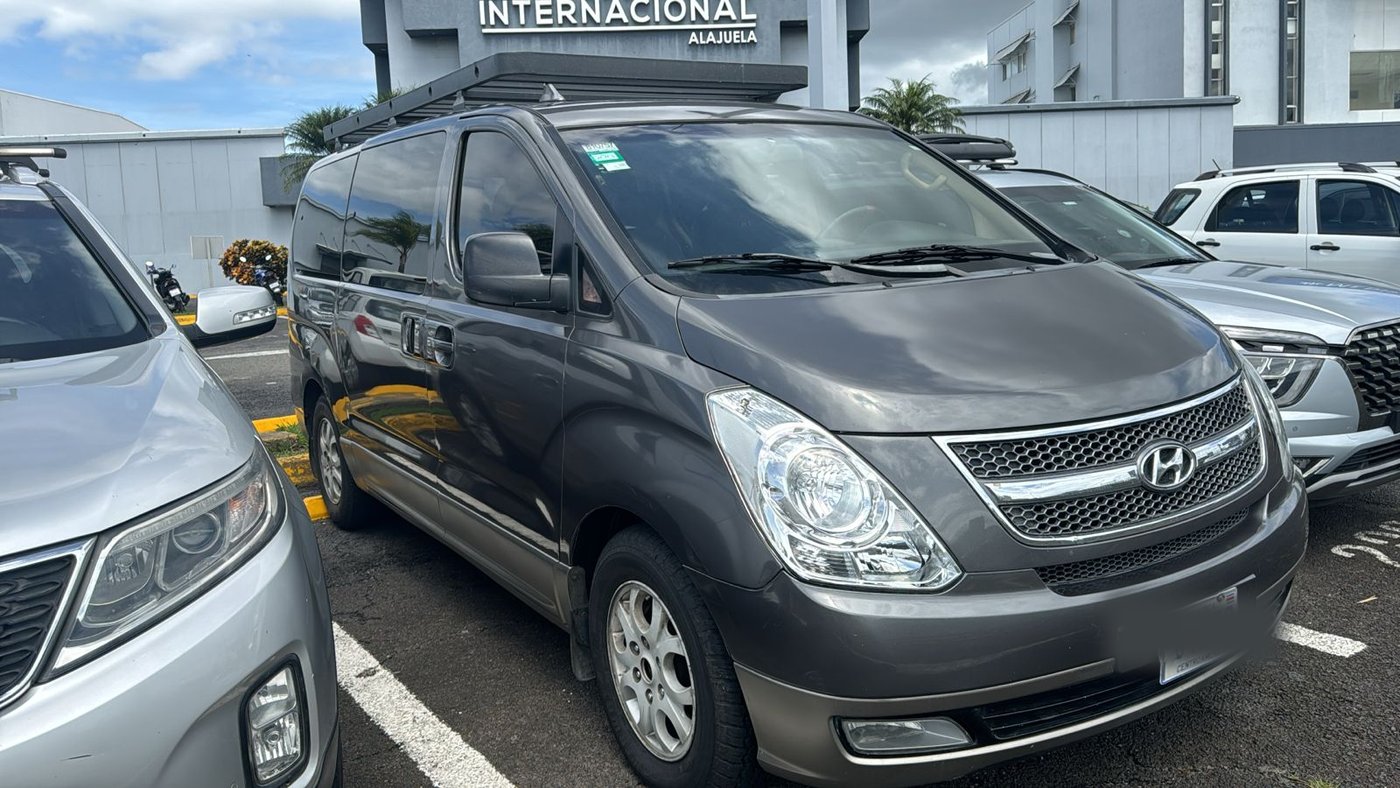 Jacó Transport sprinter & touring vans