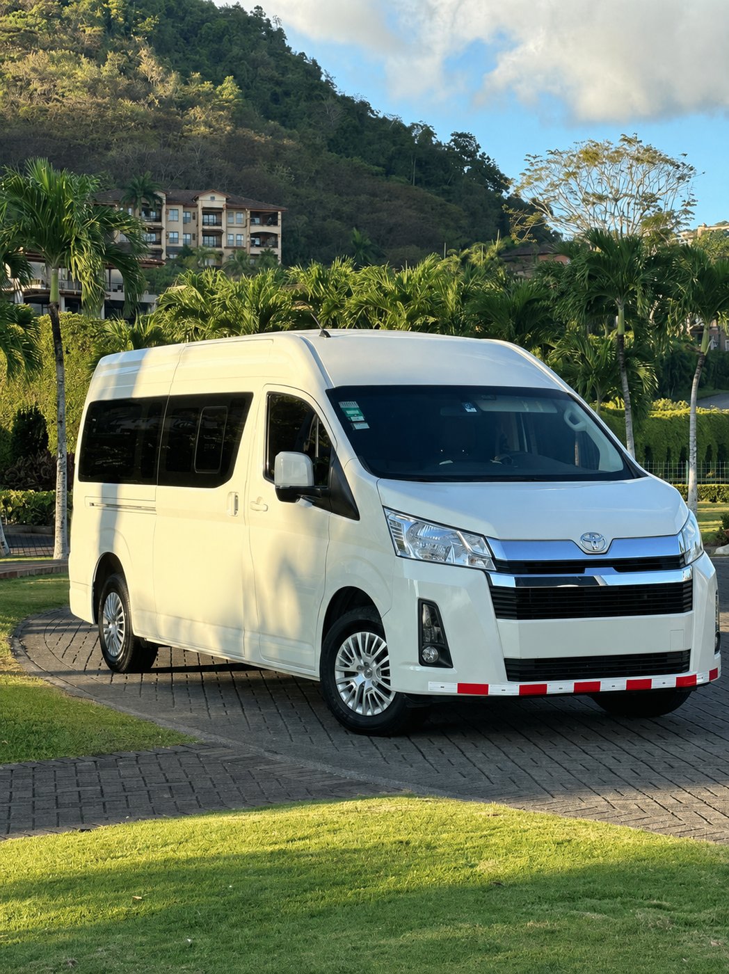 Jacó Transport sprinter & touring vans